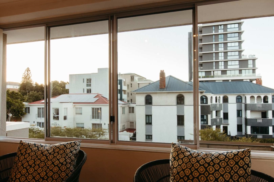 2 Bedroom Property for Sale in Green Point Western Cape